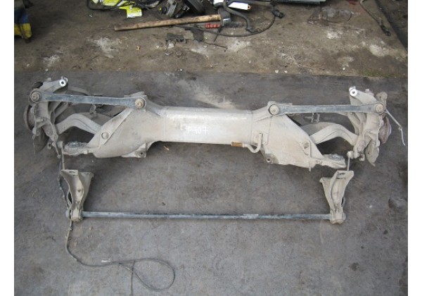 балка задня,гола,Peugeot 407,1.6hdi